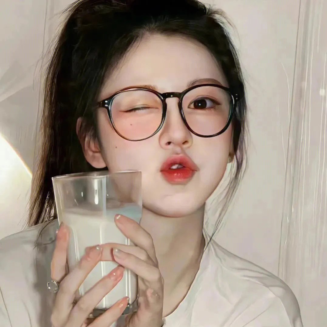 见卿卿 封面